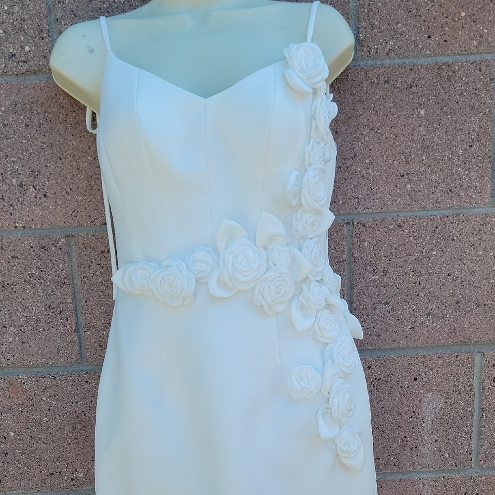 Terani Couture White Rose Embellished Mini Dress Size 4 - Picture 6 of 14